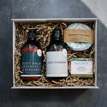 Load image into Gallery viewer, Luxury Shower Experience Cornish Hamper
