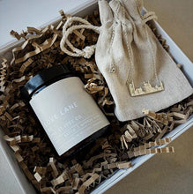 Load image into Gallery viewer, St. Ives Skyline Necklace &amp; Soy Wax  Candle Hamper
